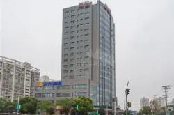 关于风云突变！上海久事关键时刻内部沟通，荷甲版图或变，话题不断，医务组通报恢复的信息-满冠官网