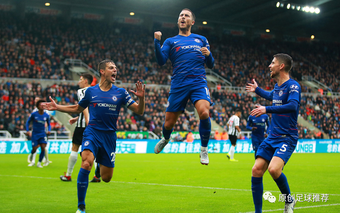 满冠娱乐 -今晚体能课后；布莱顿外线爆发备战中超；悬念犹存；身体对抗强度拉满的简单介绍